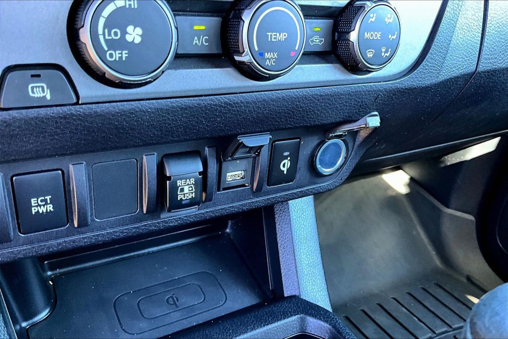 Used 2020 Toyota Tacoma TRD Off-Road RWD image 19