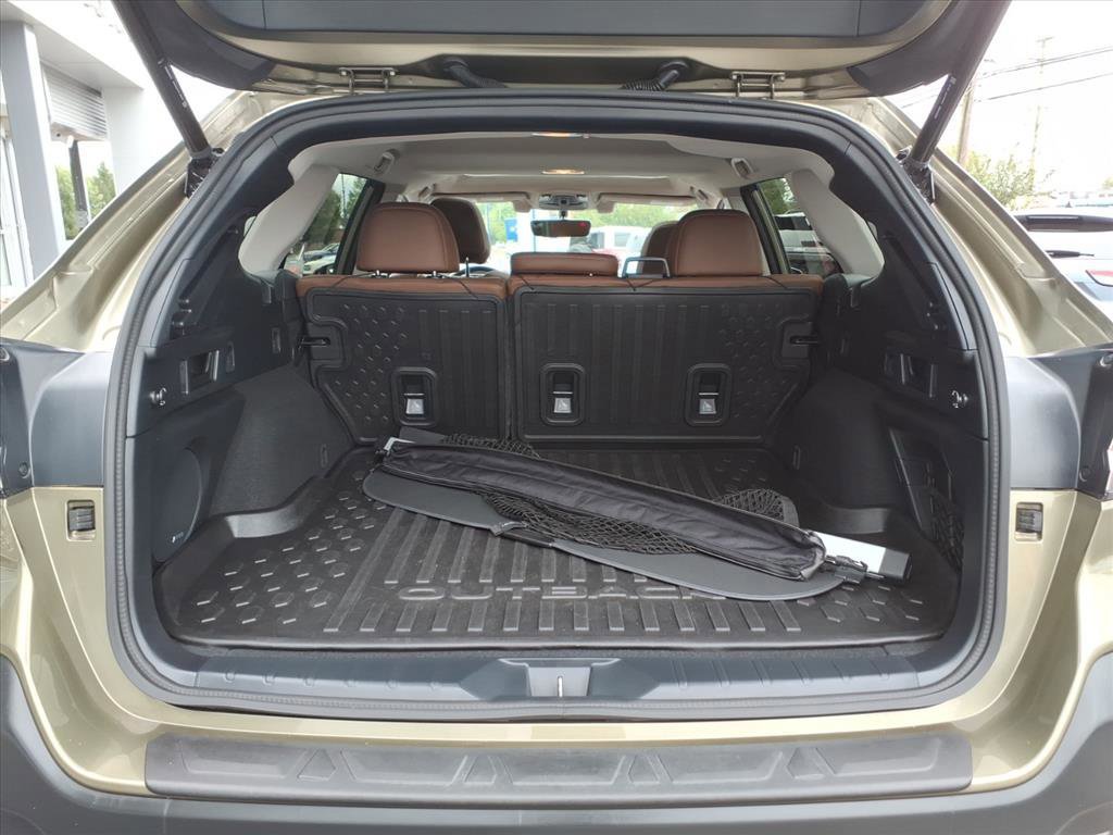 Used 2022 Subaru Outback Touring XT image 27