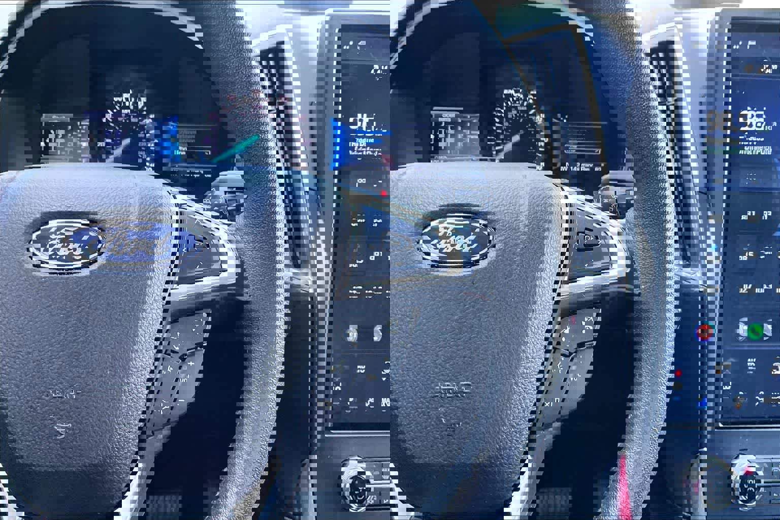 Certified 2024 Ford Edge Titanium w/ Equipment Group 301A image 25