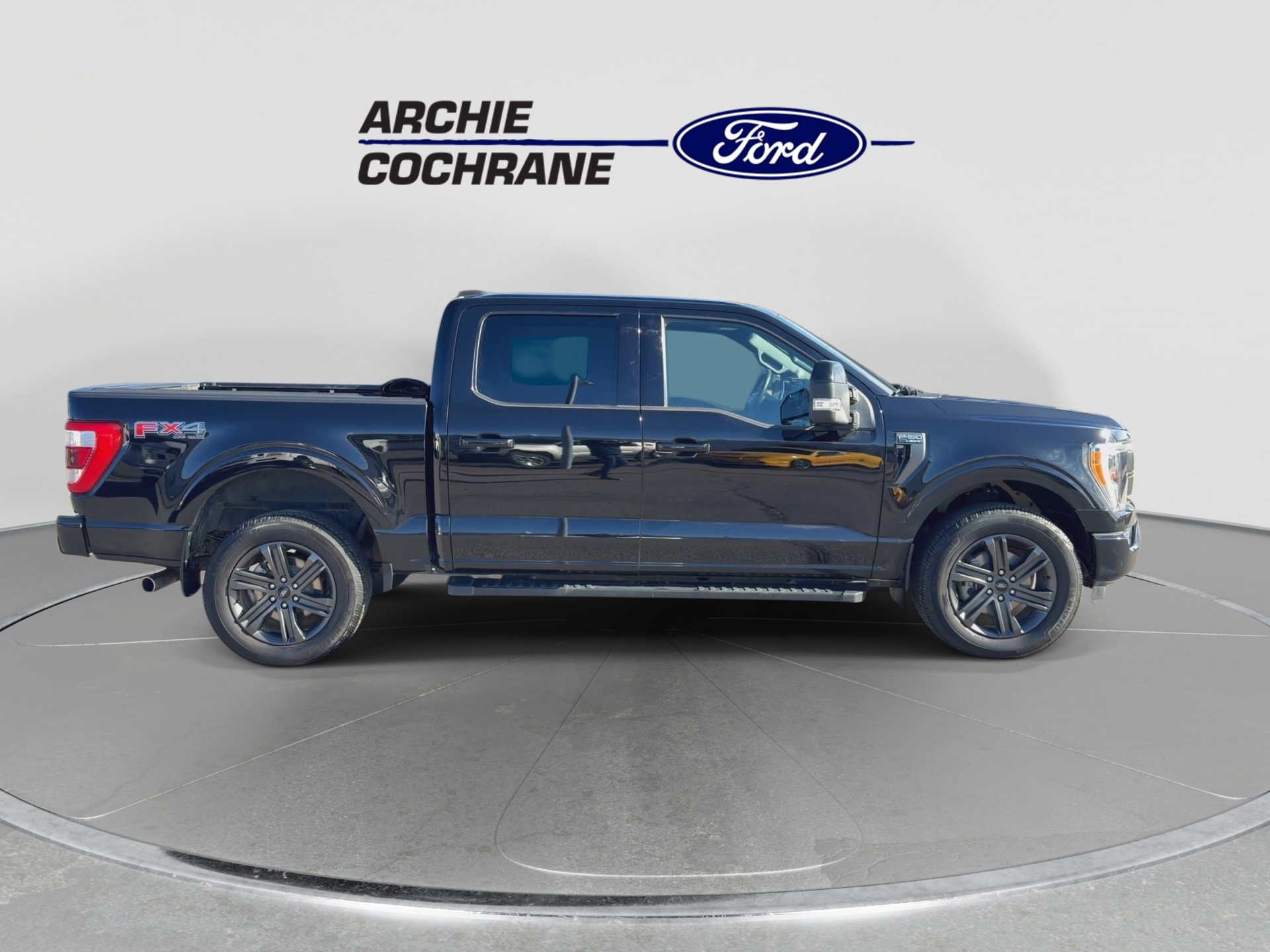 Certified 2023 Ford F150 Lariat w/ Max Trailer Tow Package AWD/4WD image 9