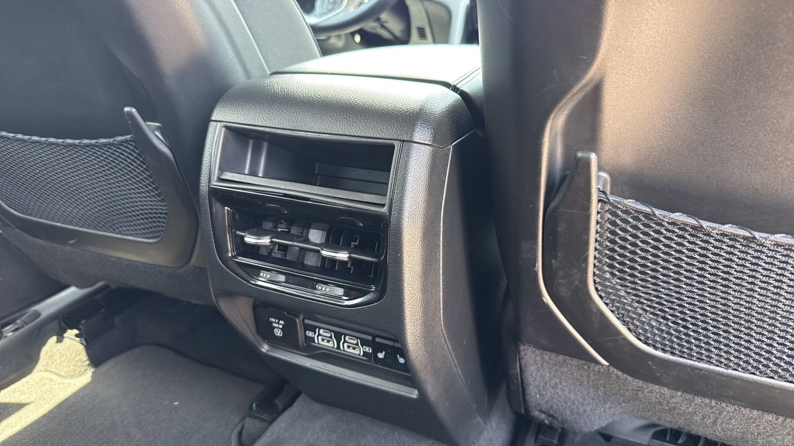 Used 2023 Jeep Grand Cherokee 4WD 4xe image 27