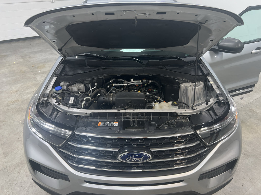 Certified 2024 Ford Explorer XLT RWD image 10