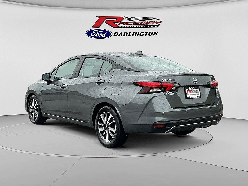 Used 2025 Nissan Versa SV FWD image 3