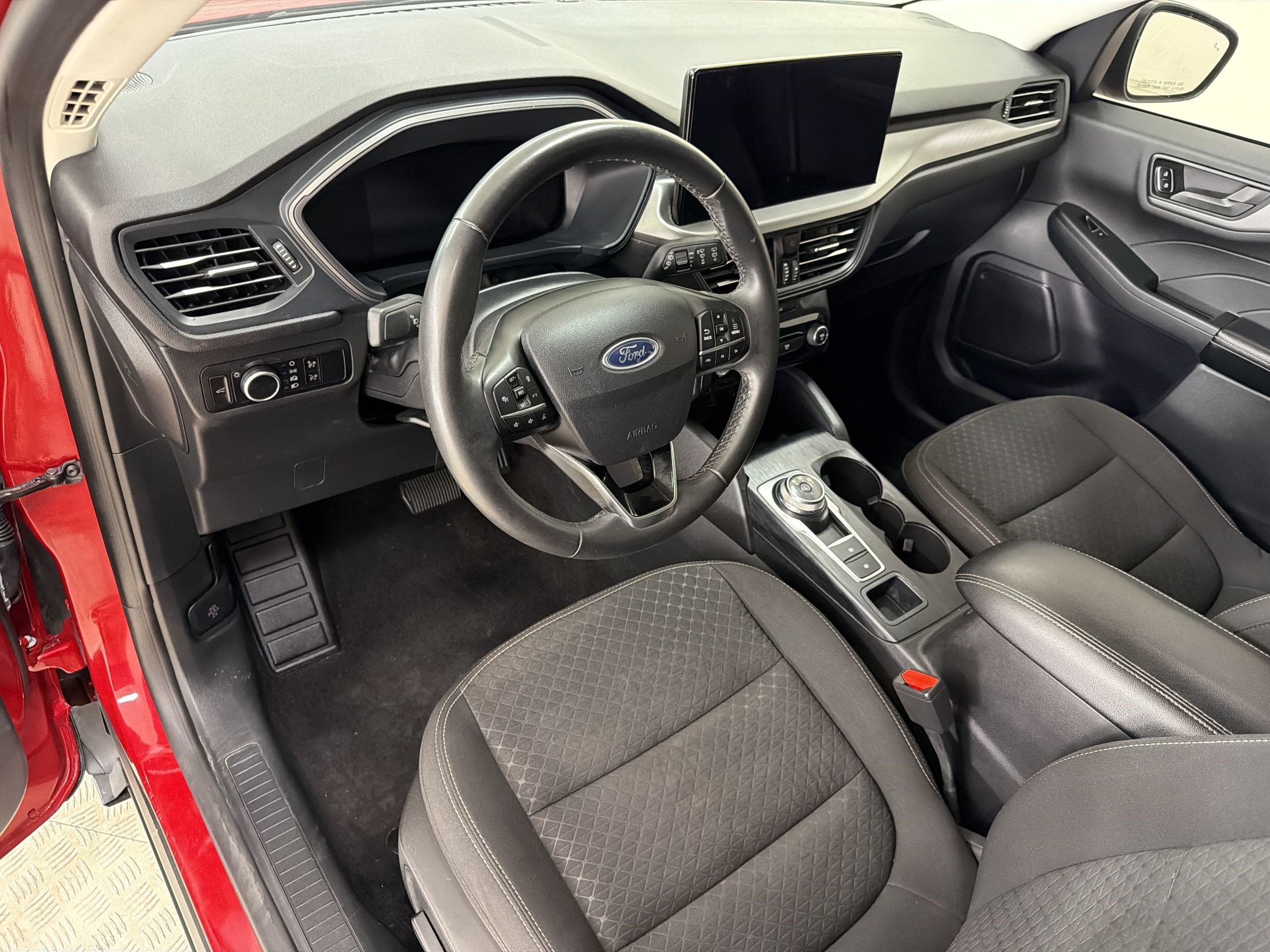 Certified 2023 Ford Escape Active w/ Tech Pack #1 FWD image 4
