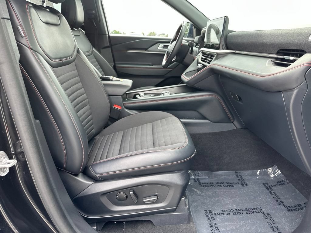 Certified 2025 Ford Explorer ST-Line w/ ST-Line Street Pack AWD/4WD image 34