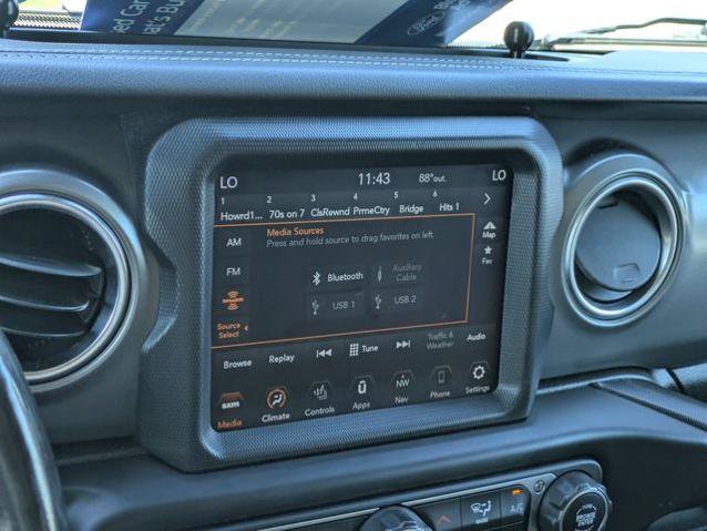 Used 2021 Jeep Wrangler Unlimited Rubicon AWD/4WD image 23