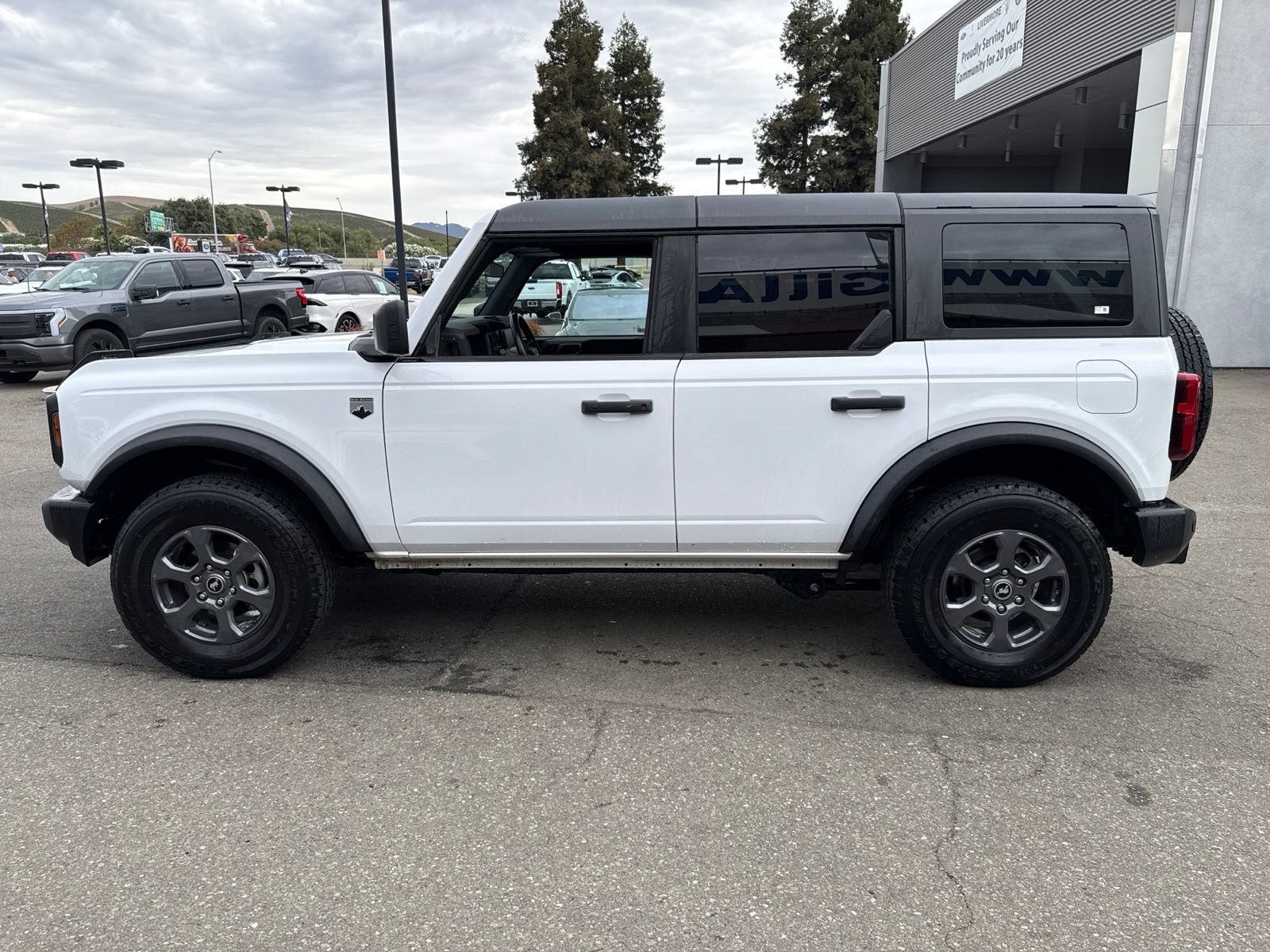 Certified 2025 Ford Bronco Big Bend AWD/4WD image 2