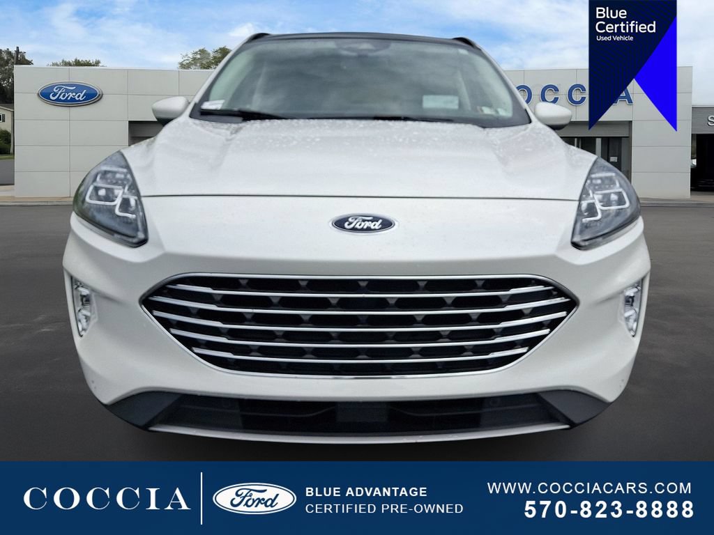 Certified 2022 Ford Escape Titanium w/ Titanium Elite Package AWD/4WD image 2