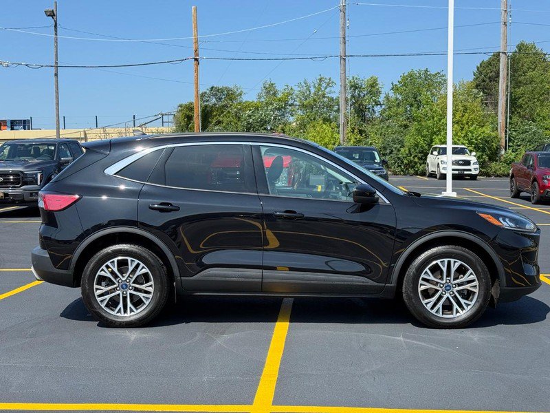 Certified 2022 Ford Escape SEL AWD/4WD image 2