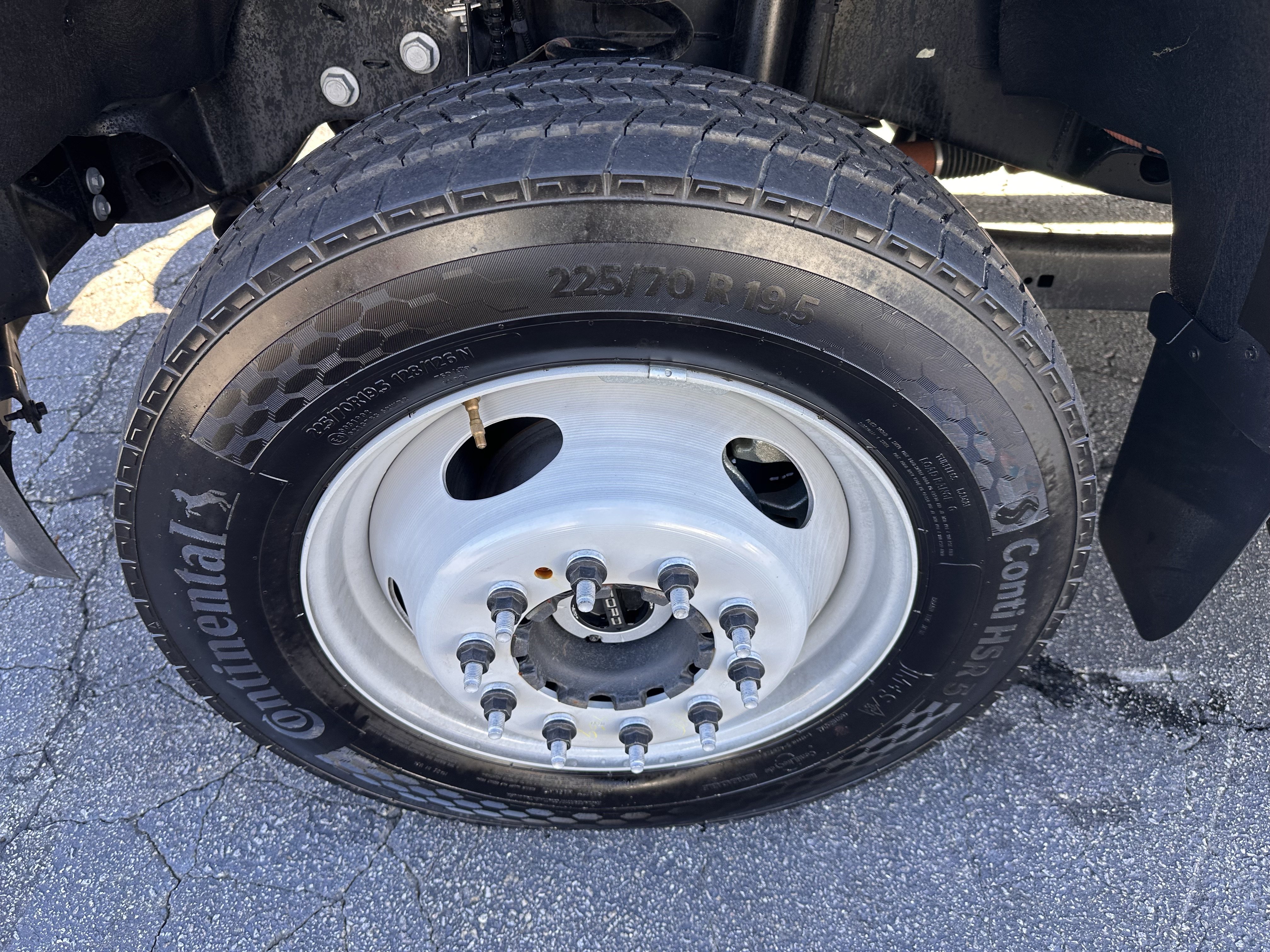 Certified 2025 Ford F550 4x4 Supercab Super Duty image 29