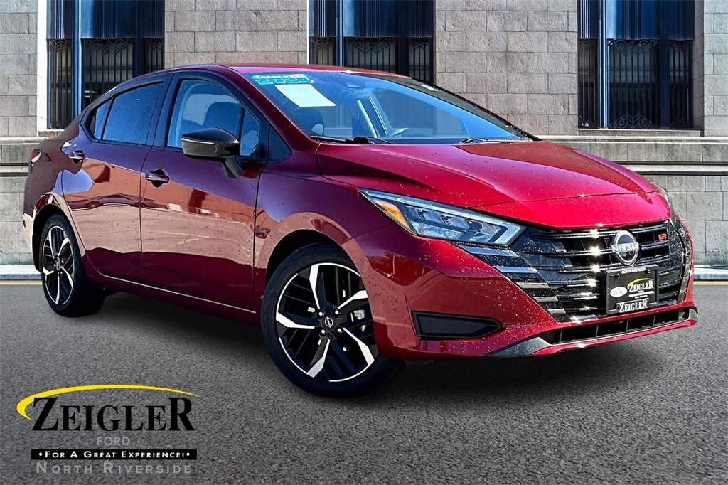 Used 2024 Nissan Versa SR w/ Trunk Package image 1