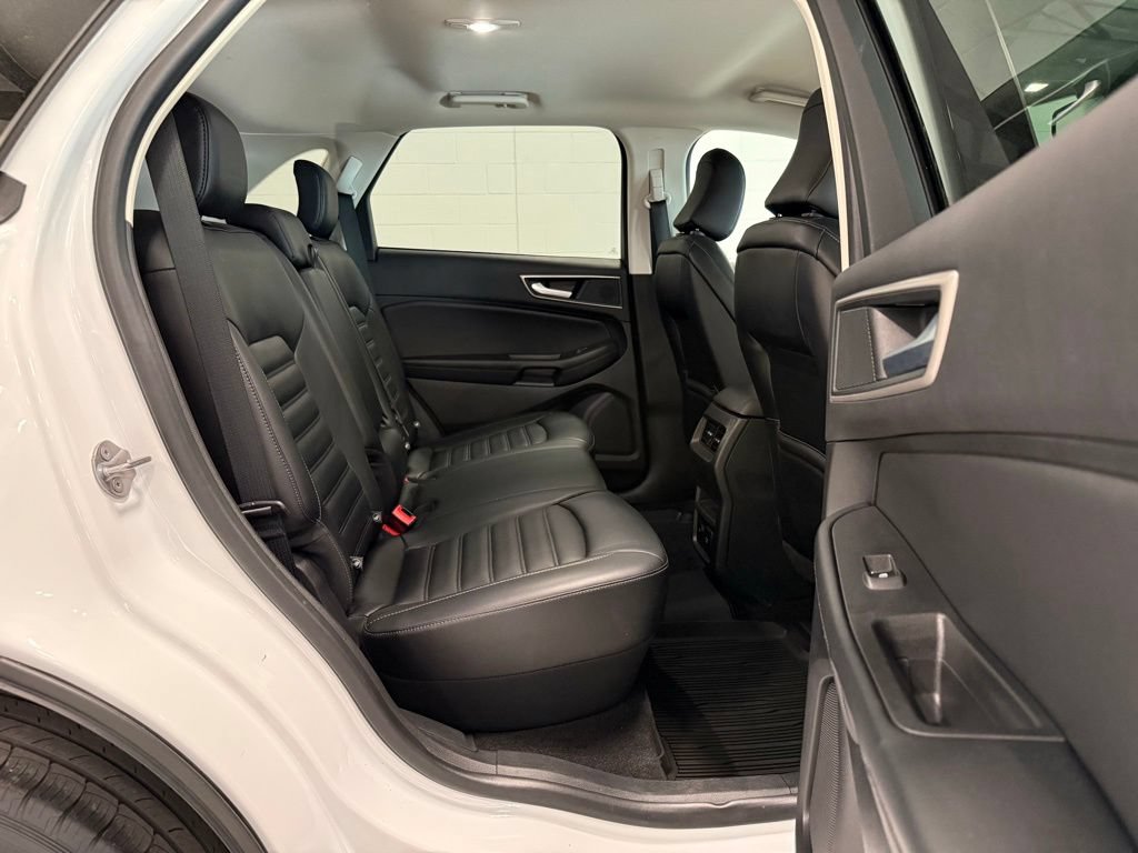 Certified 2024 Ford Edge SEL w/ Convenience Package AWD/4WD image 32
