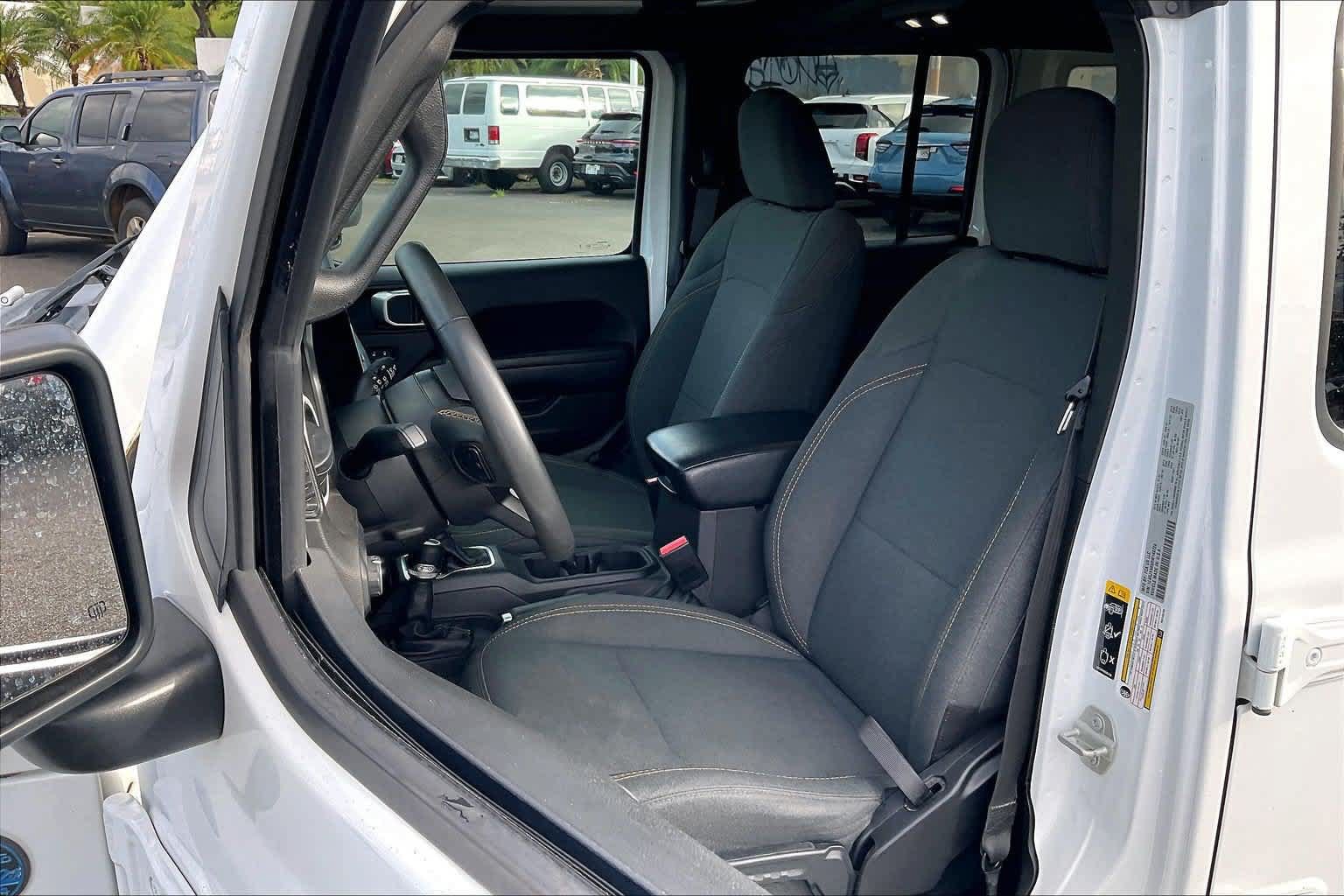 Used 2024 Jeep Wrangler Unlimited w/ Dual Top Group AWD/4WD image 11