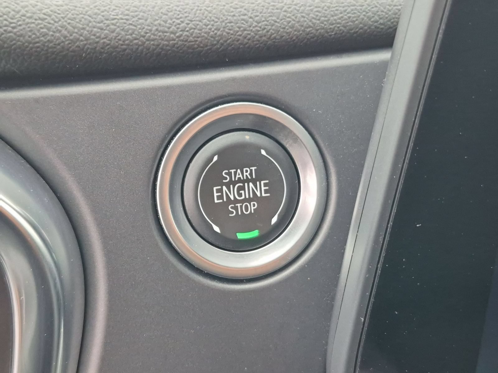 Used 2025 Chevrolet Blazer LT FWD image 21