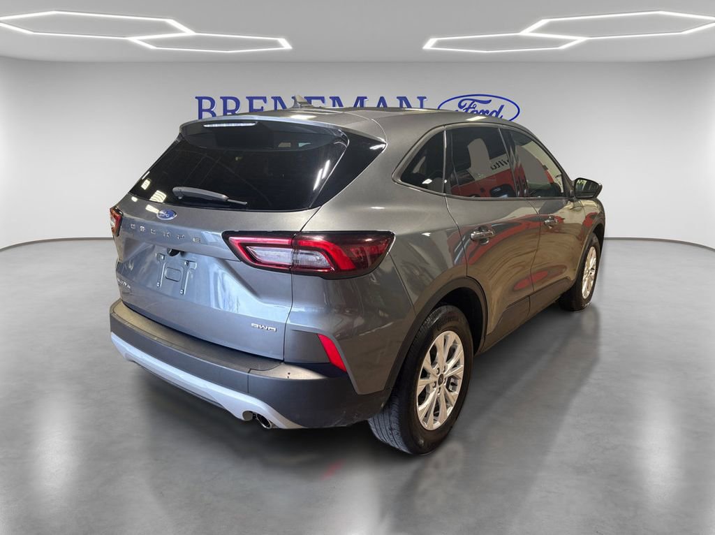 Certified 2025 Ford Escape Active image 7