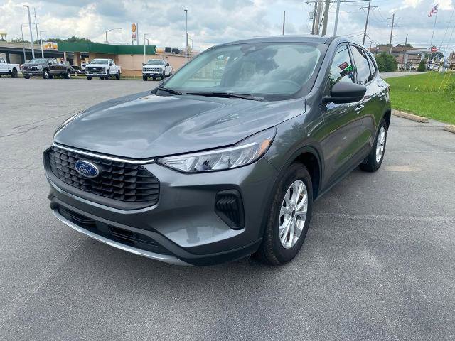 Certified 2025 Ford Escape Active FWD image 3