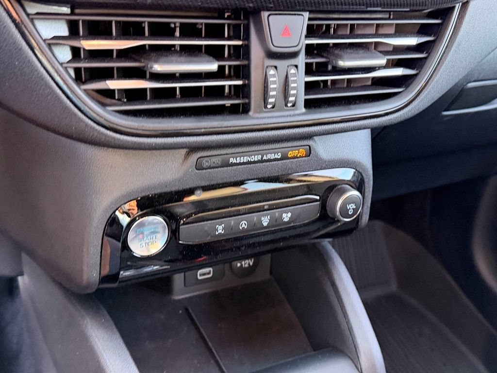 Certified 2024 Ford Escape ST-Line w/ Tech Pack #1 FWD image 18