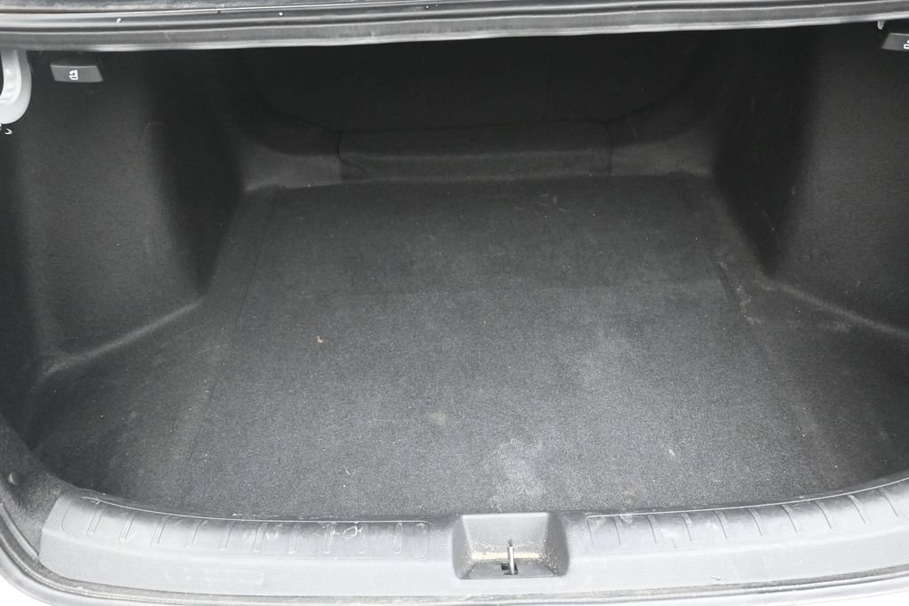 Used 2025 Honda Civic Sport image 2