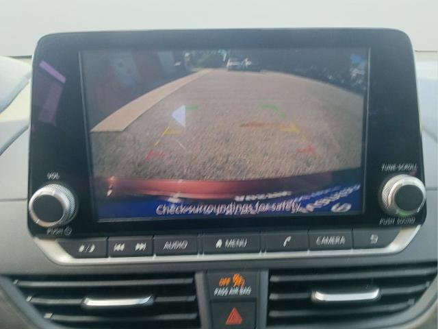 Used 2024 Nissan Altima 2.5 SV image 18