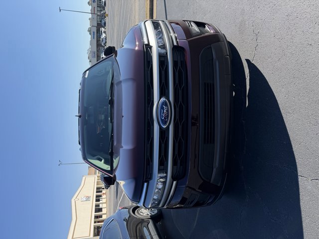 Certified 2024 Ford Expedition XLT image 6