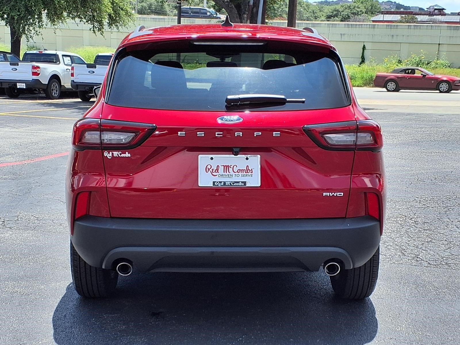 Certified 2025 Ford Escape ST-Line AWD/4WD image 7