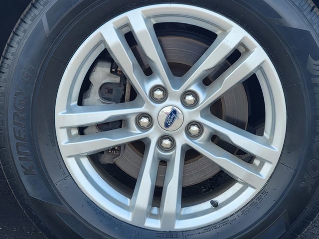 Certified 2023 Ford Explorer XLT w/ Equipment Group 202A AWD/4WD image 17