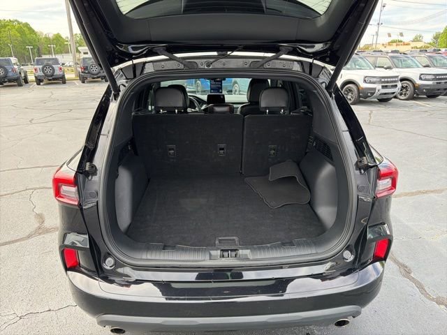 Certified 2024 Ford Escape ST-Line AWD/4WD image 10