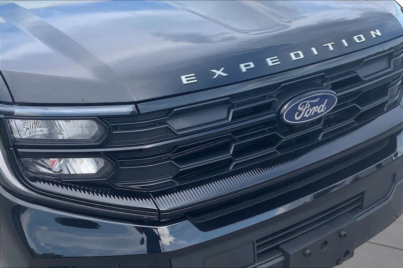Certified 2026 Ford Expedition Active RWD image 30