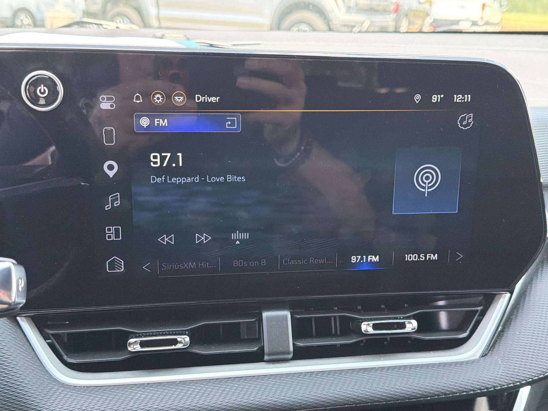 Used 2026 Chevrolet Equinox LT w/ Convenience Package II FWD image 5
