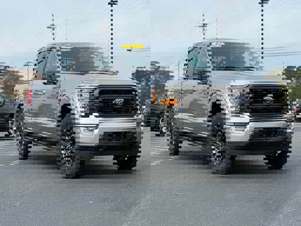 Certified 2022 Ford F150 XLT w/ Equipment Group 302A High image 2