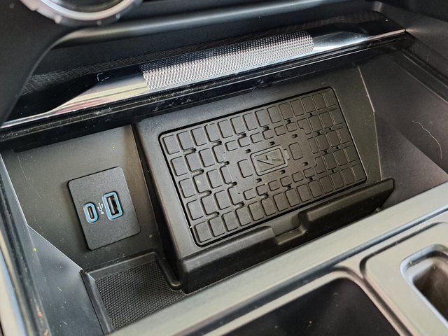 Certified 2023 Ford F150 Platinum w/ Equipment Group 701A High image 18