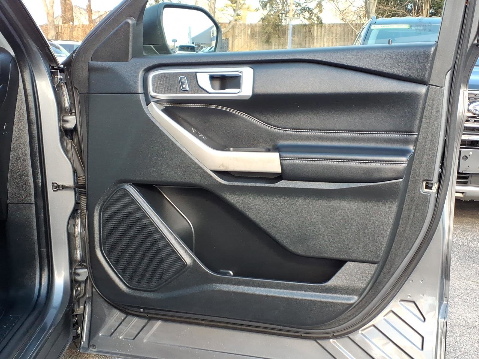 Certified 2022 Ford Explorer XLT w/ Equipment Group 202A image 12