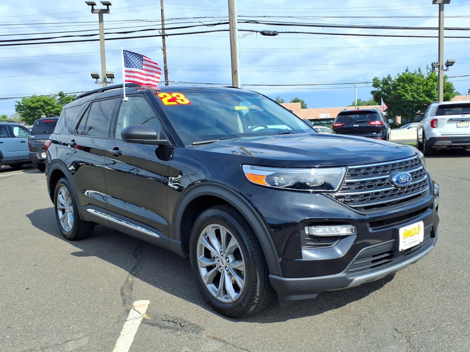 Certified 2023 Ford Explorer XLT w/ Equipment Group 202A