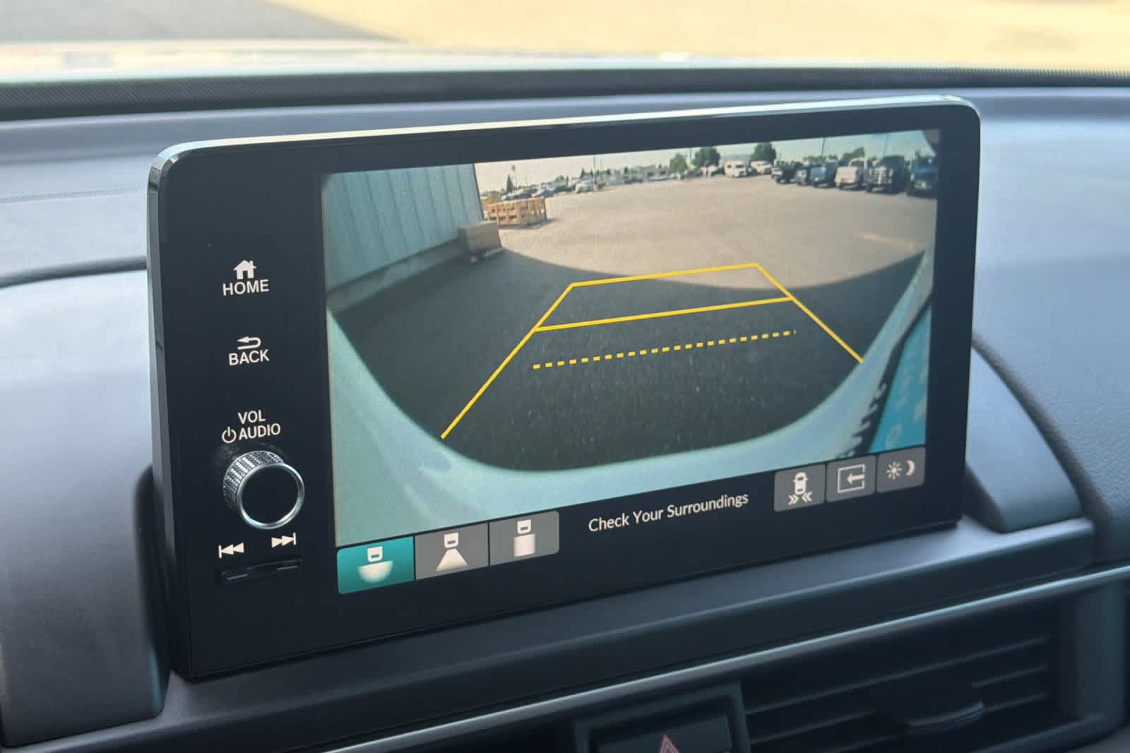 Used 2025 Honda Pilot Touring image 21