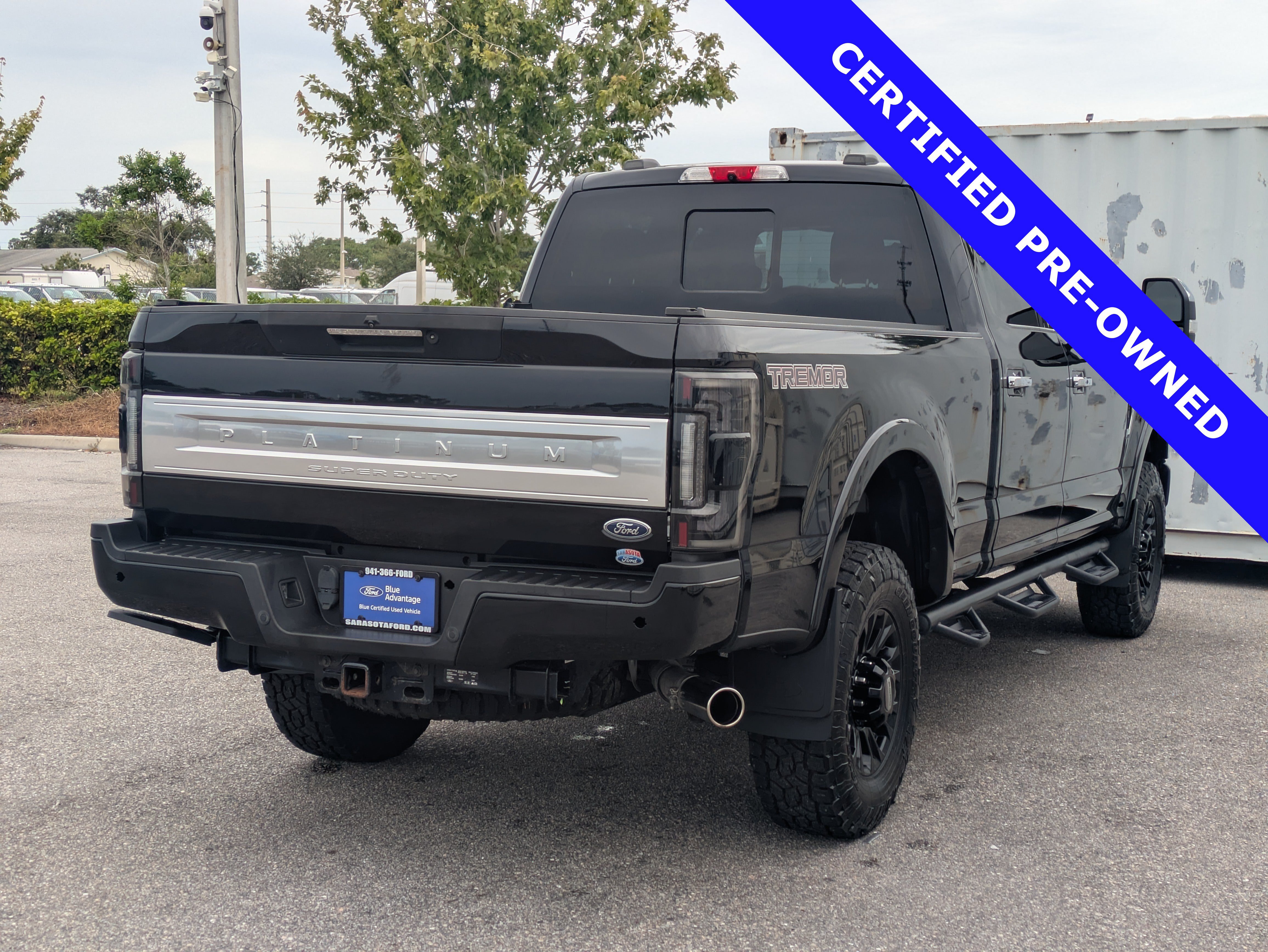 Certified 2022 Ford F250 Platinum w/ Tremor Off-Road Package AWD/4WD image 5
