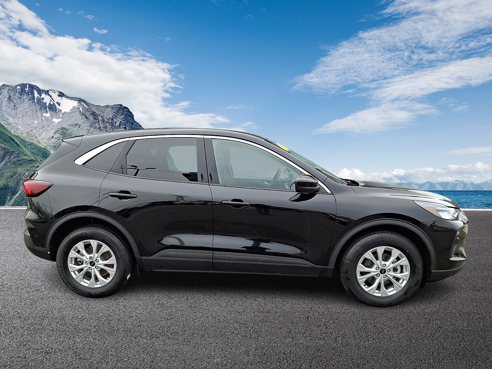 Certified 2023 Ford Escape Active w/ Tech Pack #2 image 5