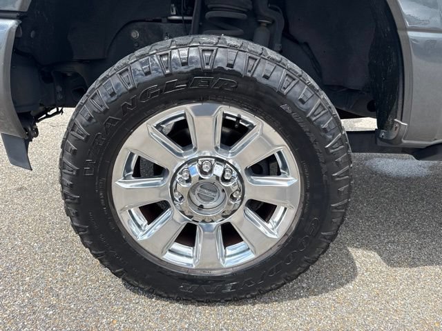 Certified 2019 Ford F350 Platinum w/ Platinum Ultimate Package AWD/4WD image 11