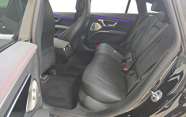 Used 2023 Mercedes-Benz EQS 450+ 4MATIC Sedan image 9