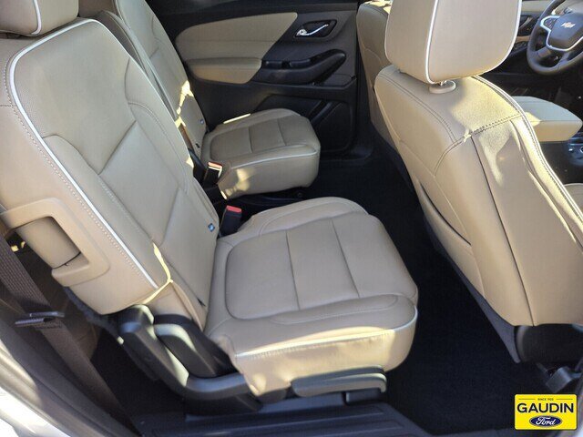 Used 2023 Chevrolet Traverse Premier FWD image 15