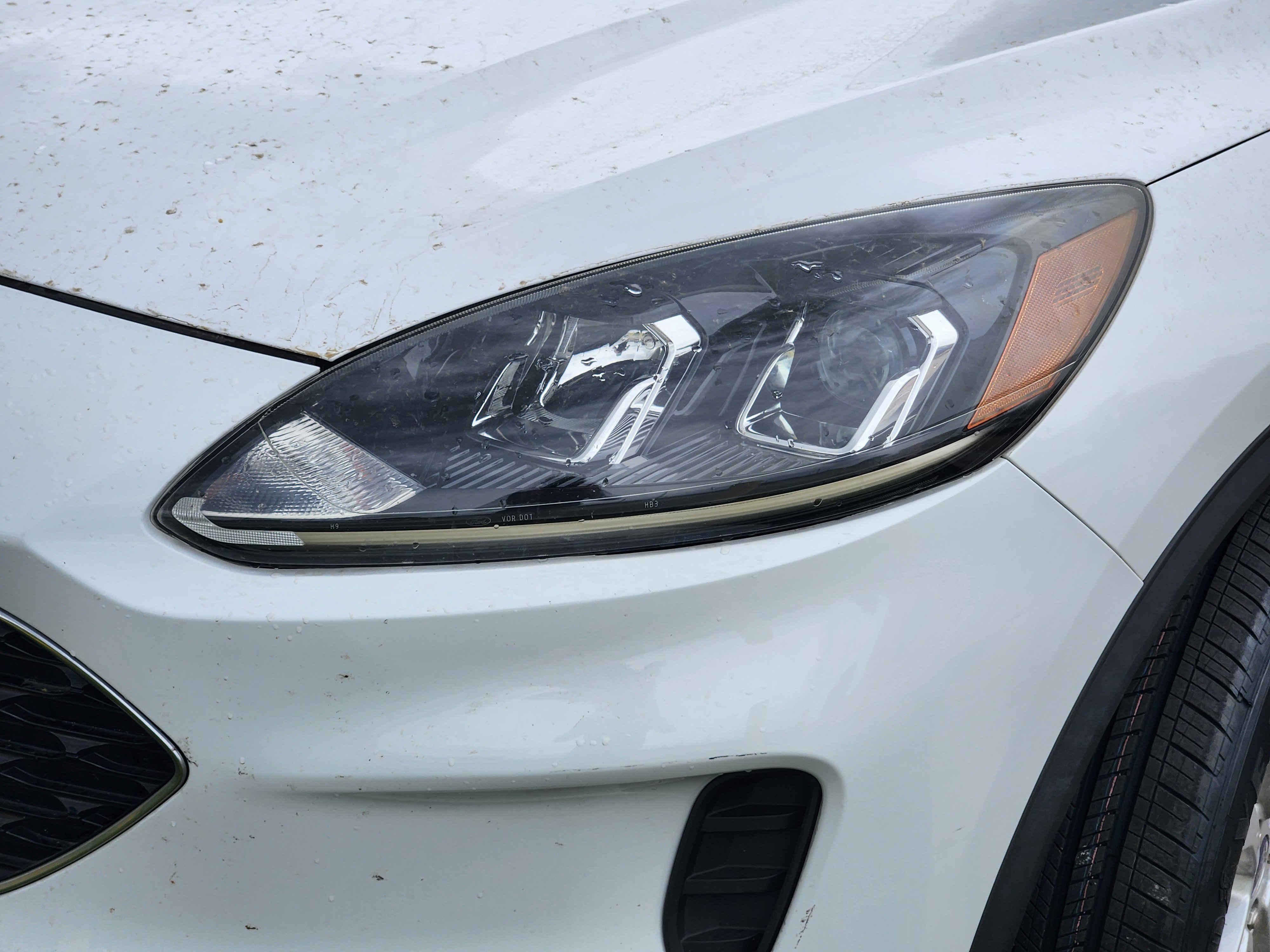 Certified 2020 Ford Escape SE image 6