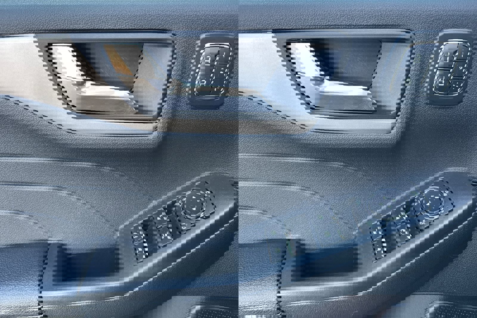 Certified 2022 Ford Escape SEL w/ Technology Package image 12