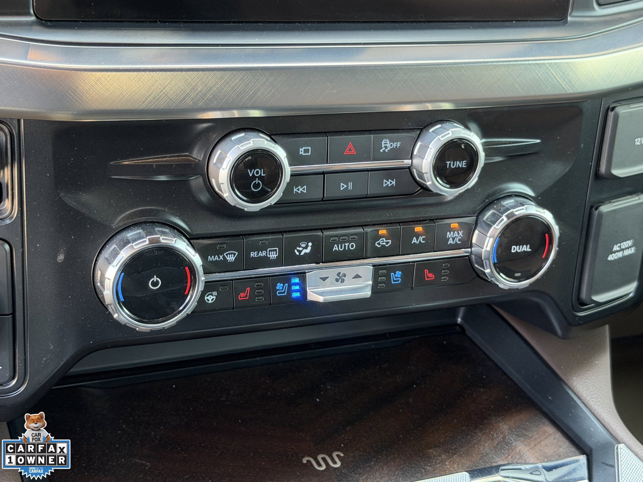 Certified 2025 Ford F250 King Ranch AWD/4WD image 24
