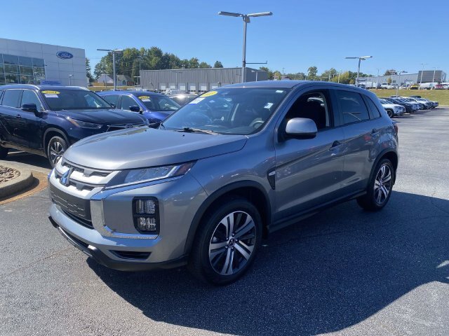 Used 2023 Mitsubishi Outlander Sport AWD image 3