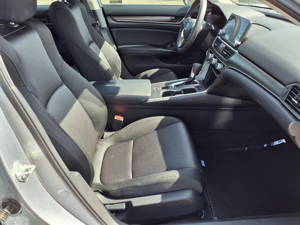 Used 2018 Honda Accord LX image 27