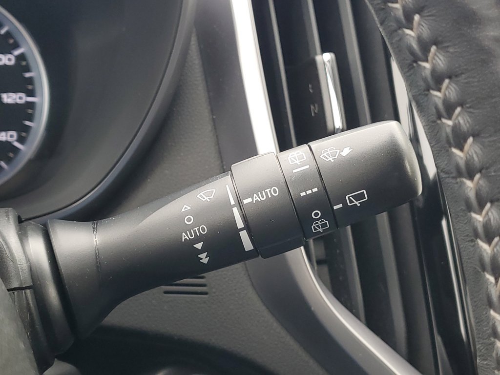 Used 2022 Subaru Ascent Touring AWD/4WD image 29