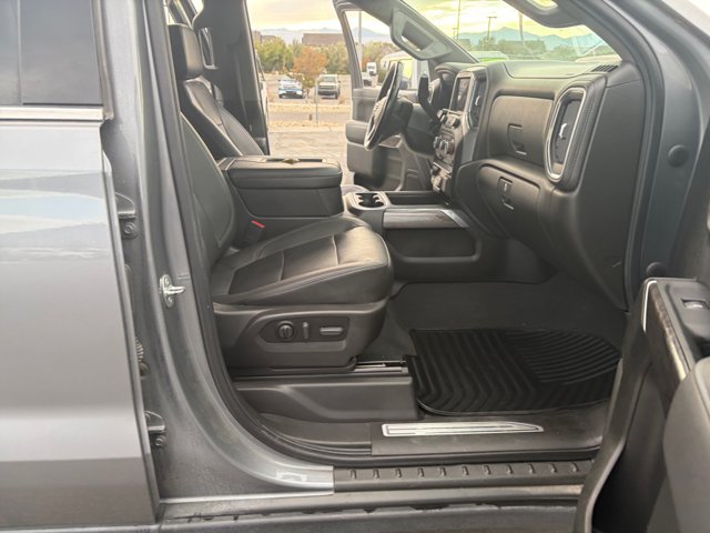 Used 2022 Chevrolet Silverado 1500 LTZ w/ Z71 Off-Road Package AWD/4WD image 19