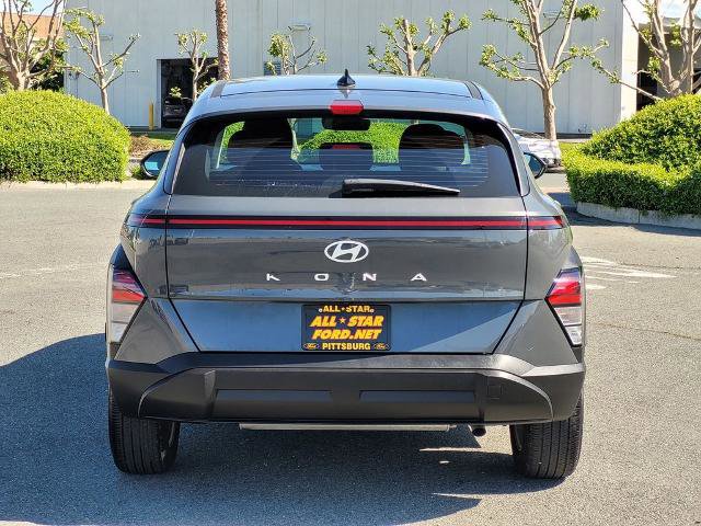 Used 2025 Hyundai Kona SE FWD image 5