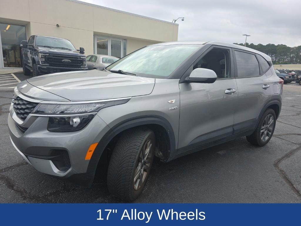 Used 2021 Kia Seltos LX image 6