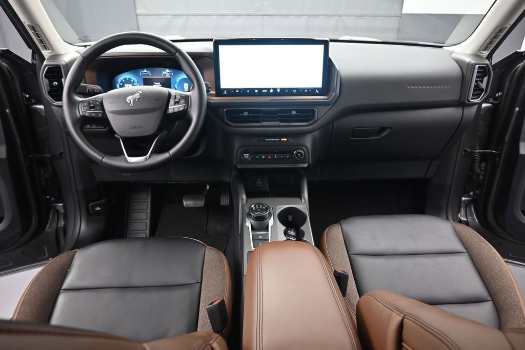 Certified 2025 Ford Bronco Sport Outer Banks w/ Outer Banks Tech Package+ AWD/4WD image 22