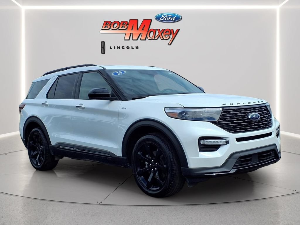 Certified 2024 Ford Explorer ST-Line w/ Class IV Trailer Tow Package AWD/4WD image 3